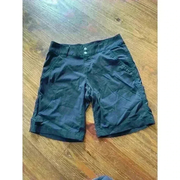 Columbia Omni-Shield Advanced Repellency Women's Black Shorts, 4 - Picture 2 of 9